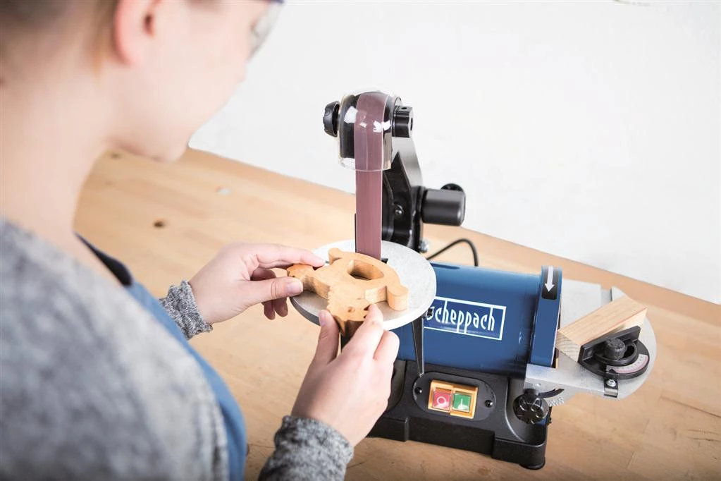 Scheppach 4903304901 BTS700 Ponceuse à Bande Et à Disque 5" 125mm 8 Scheppach 4903304901 BTS700 Ponceuse à Bande Et à Disque 5" 125mm – Image 6